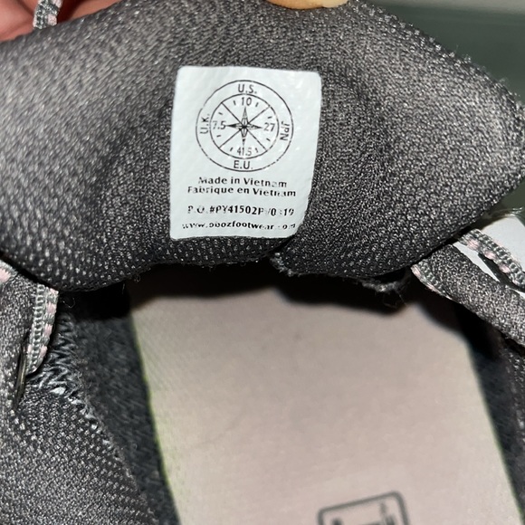 Oboz Women’s Cirque Low Waterproof Hiking Shoes - Picture 7 of 13